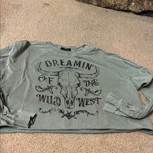 Women's Sage Green Graphic Crop Top - 'Dreamin' of the Wild West'